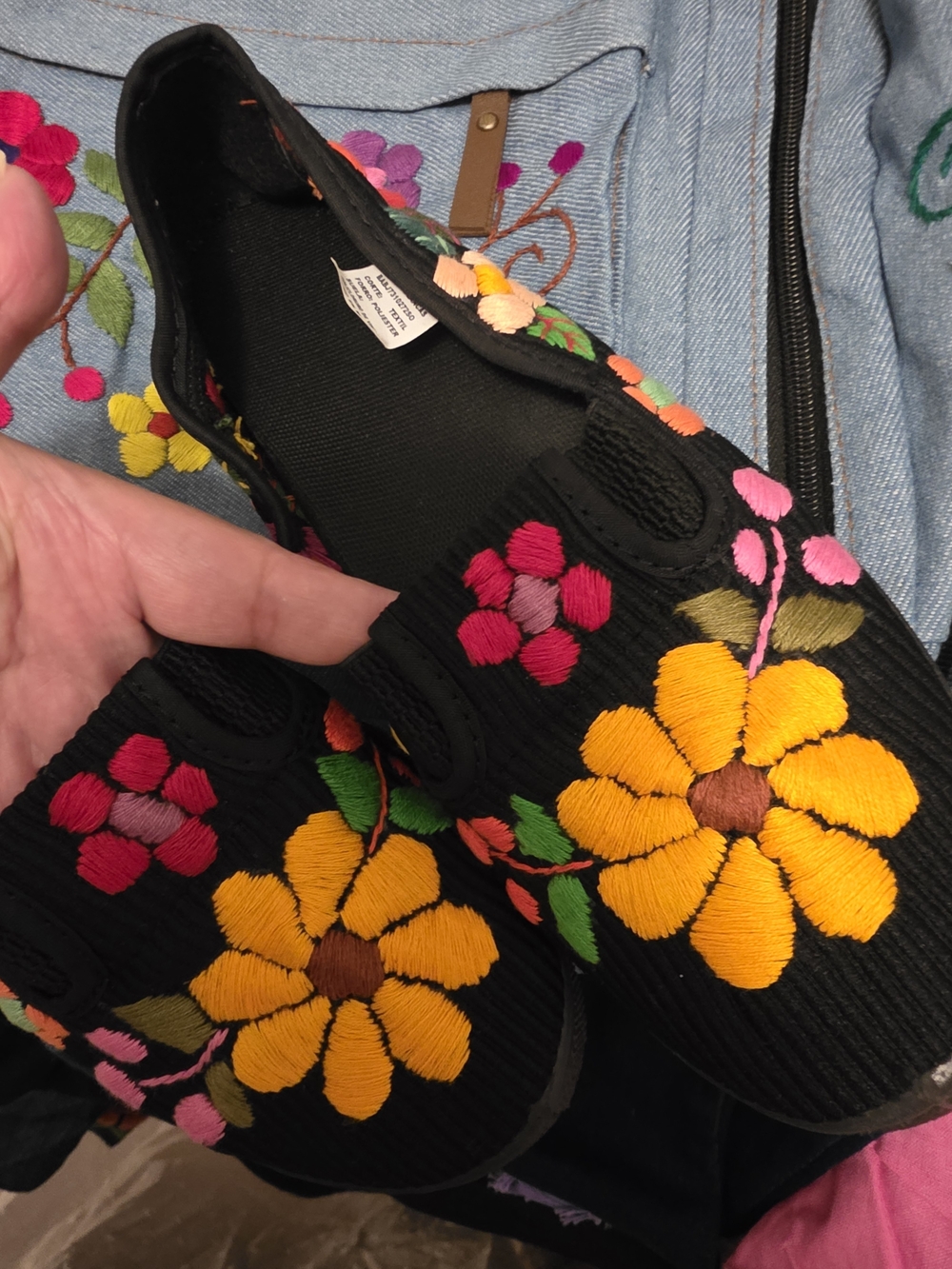 Mexican HandEmbroidered Flowers - Picture 6 of 7